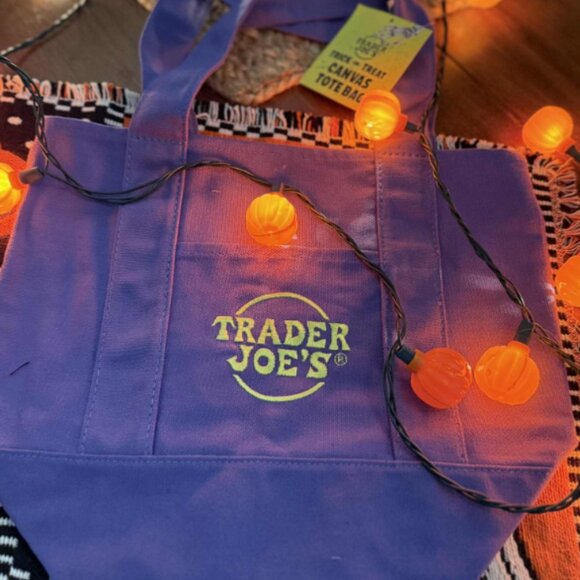 Limited Trader Joe's Halloween trick or treat mini tote in purple/green - Picture 1 of 1
